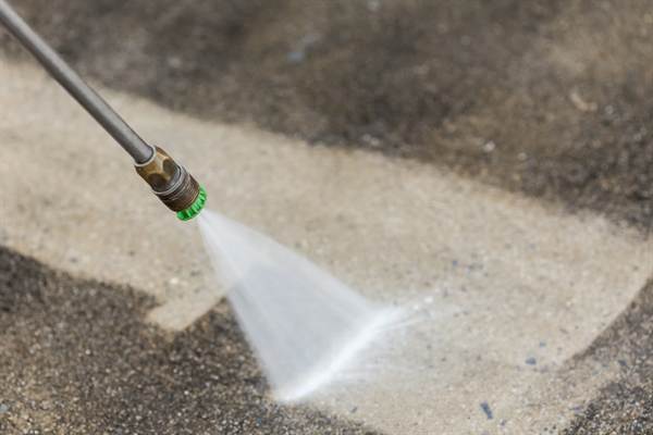 Garage Roof Pressure Wash Pressure Washer Cleaning for Garage Roof